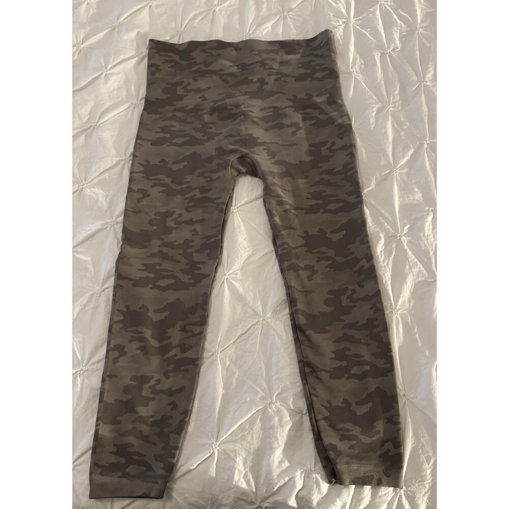 Spanx Look at Me Now Seamless Leggings Desert Camo Size 1X
